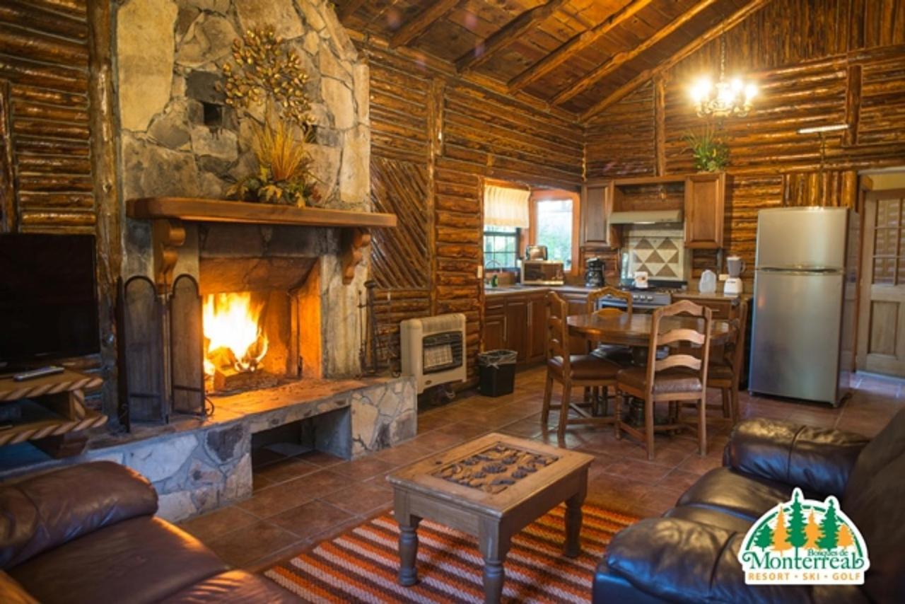 Готель Bosques De Monterreal San Antonio de las Alazanas Екстер'єр фото