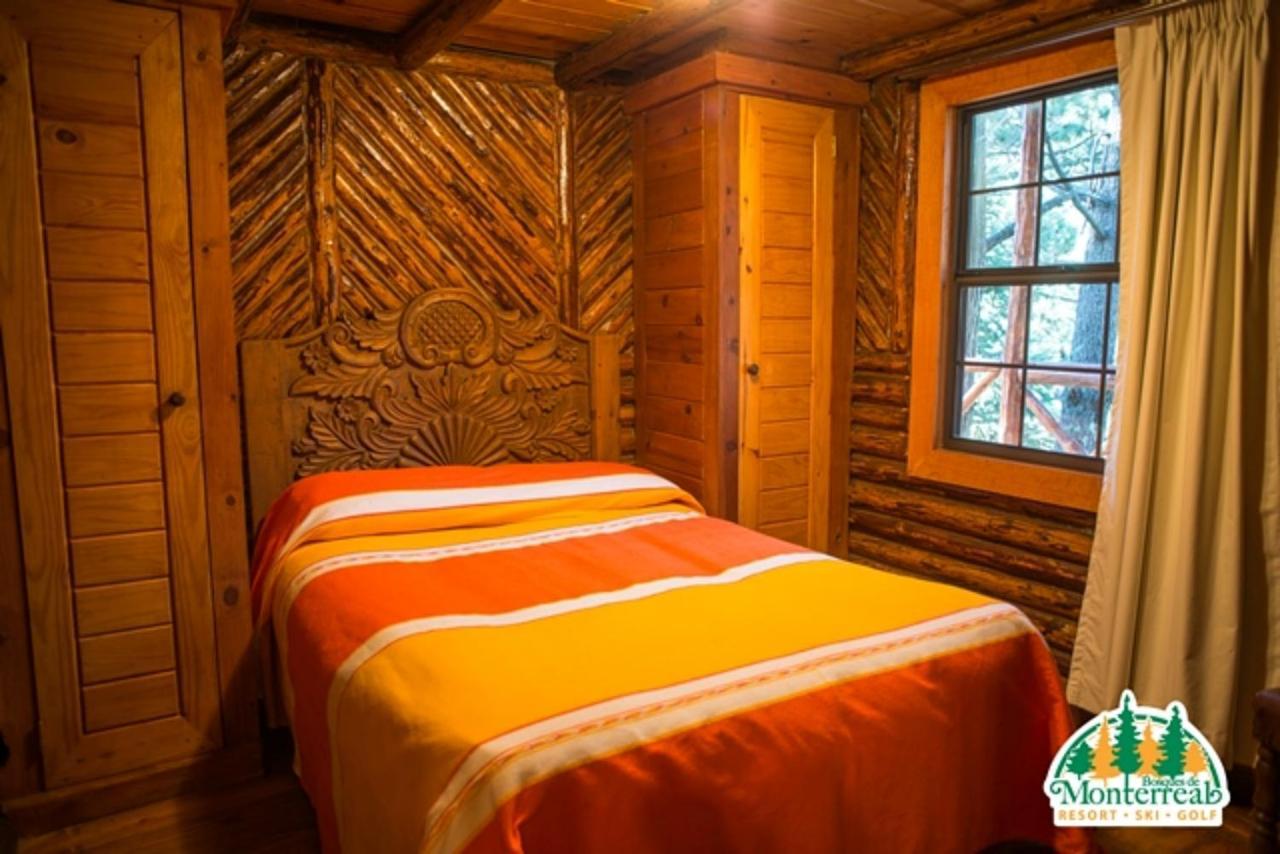Готель Bosques De Monterreal San Antonio de las Alazanas Екстер'єр фото