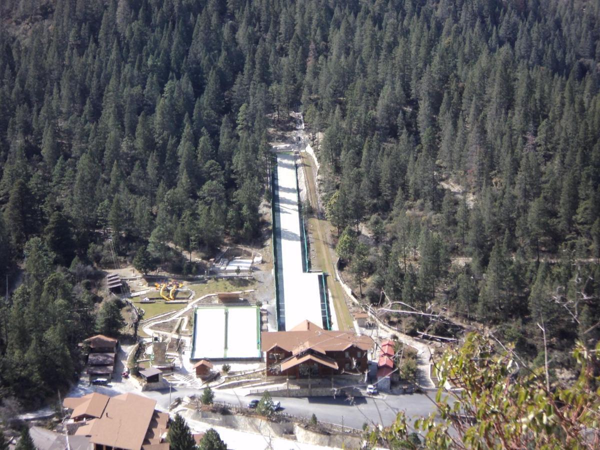Готель Bosques De Monterreal San Antonio de las Alazanas Екстер'єр фото
